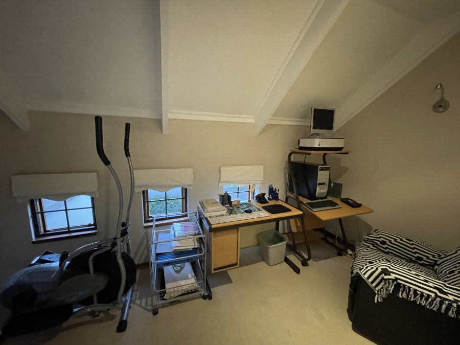 3 Bedroom Property for Sale in Pentagon Park Free State